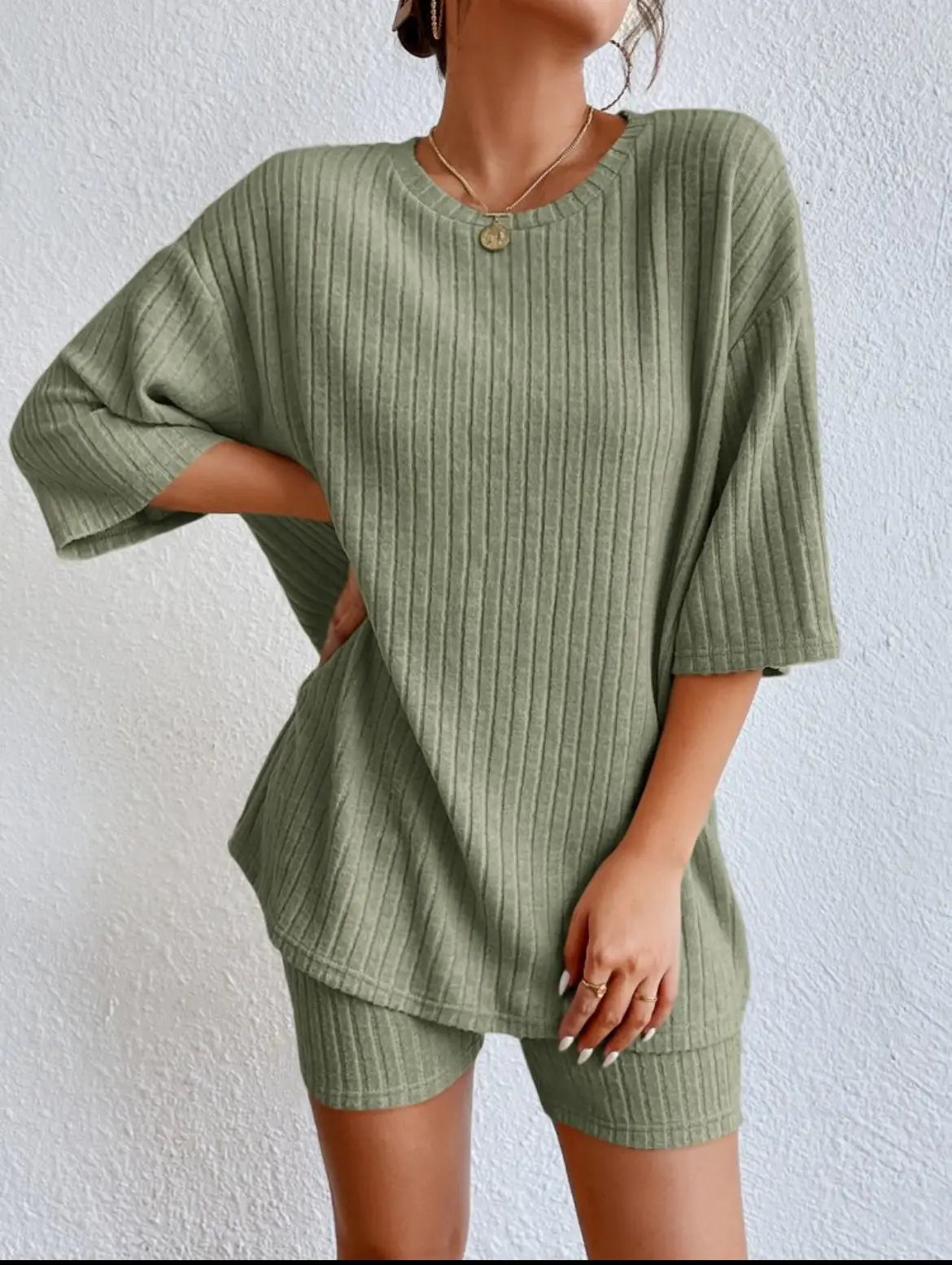 Fashionable Knitted Loose Casual Round Neck Summer Shorts Top Set Women'S Clothing Comfortable Breathable Solid Color Shorts Set